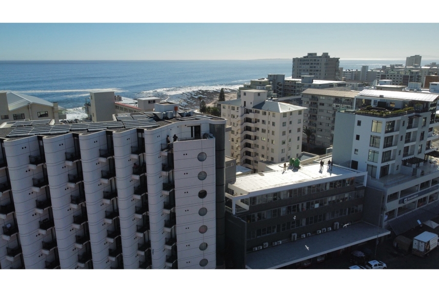 1 Bedroom Property for Sale in Sea Point Western Cape